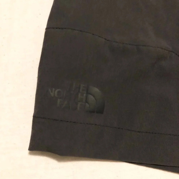 North Face Mens Size 36 Black  Shorts - Picture 6 of 16